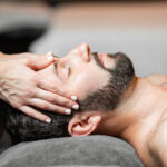 Kopfmassage©rh2010-stock.adobe.com_396266936_web Kopfmassage©rh2010-stock.adobe.com_396266936_web
